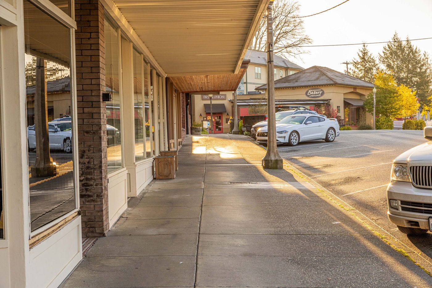 Covered walks and awnings along First Street